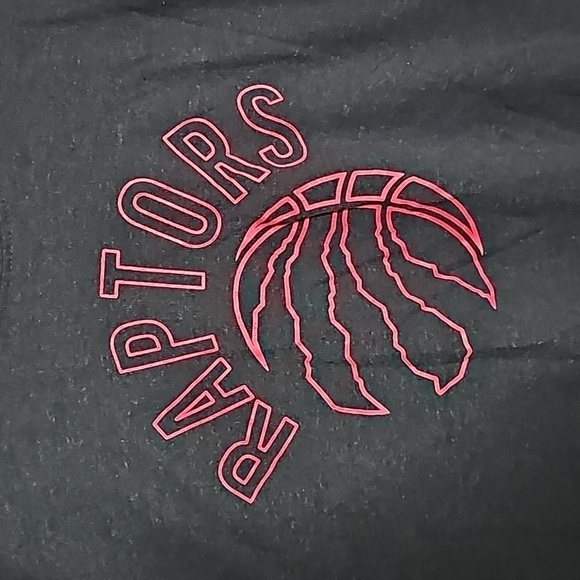 NBA Raptors XXL black short sleeve shirt - Picture 4 of 5
